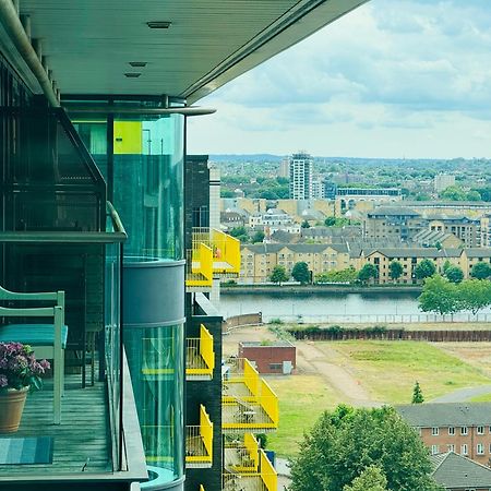 Modern 2Bed 2Bath Apartment Canary Wharf - Upto 5 Person London Exterior foto